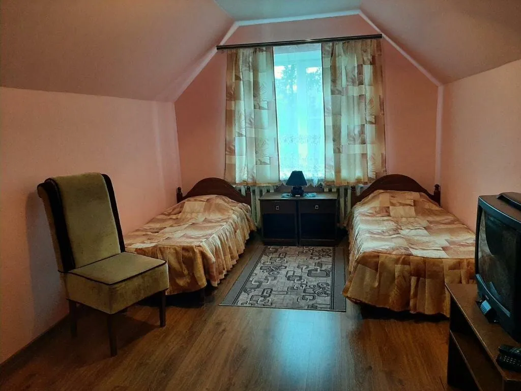 Двухместный номер с 2 отдельными кроватями и душем